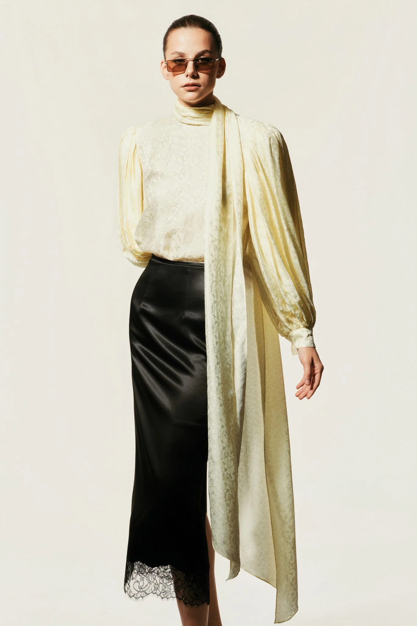 Noir Skirt - Image 2