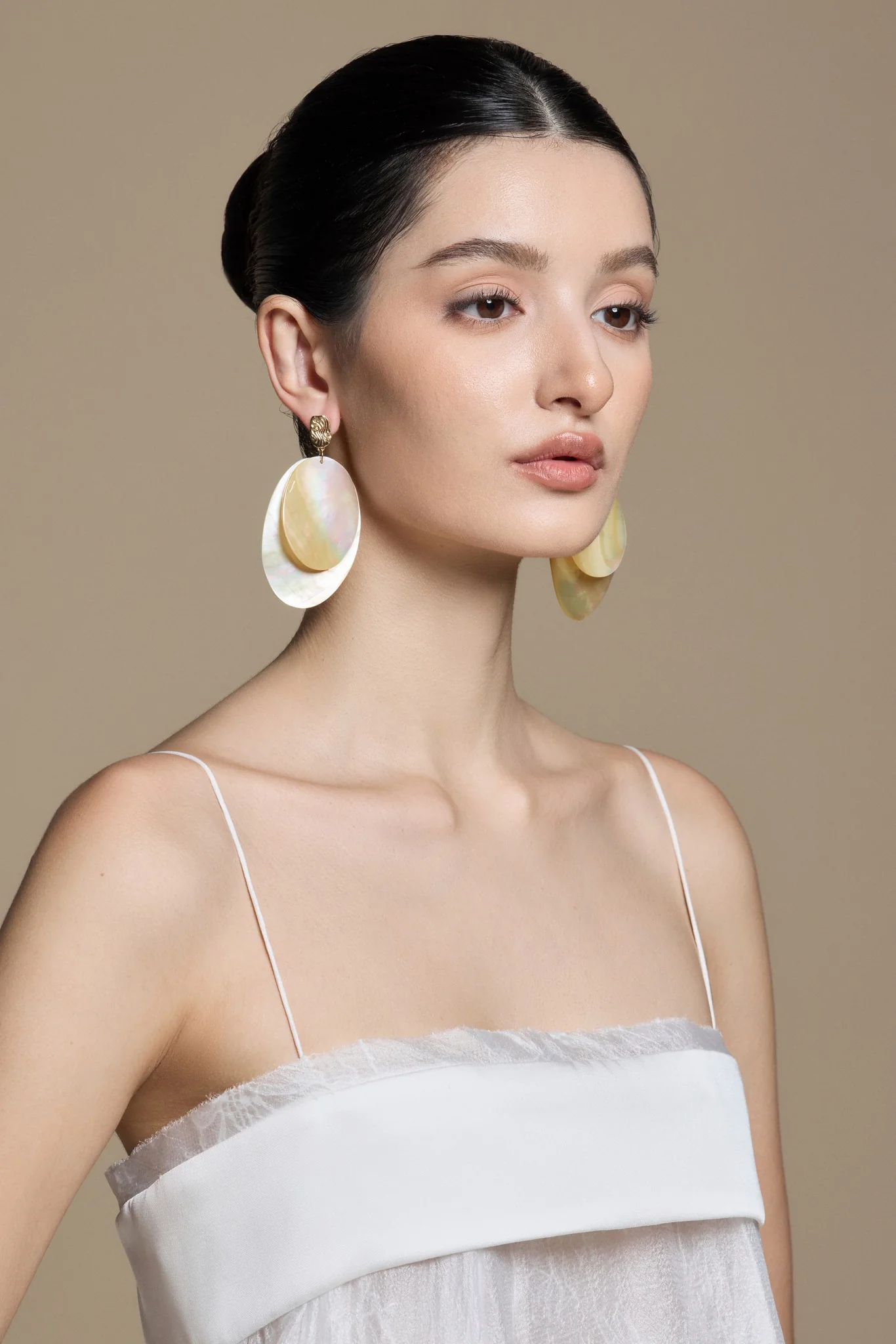 XÀ CỪ BRASS PENDANT EARRINGS - Image 5